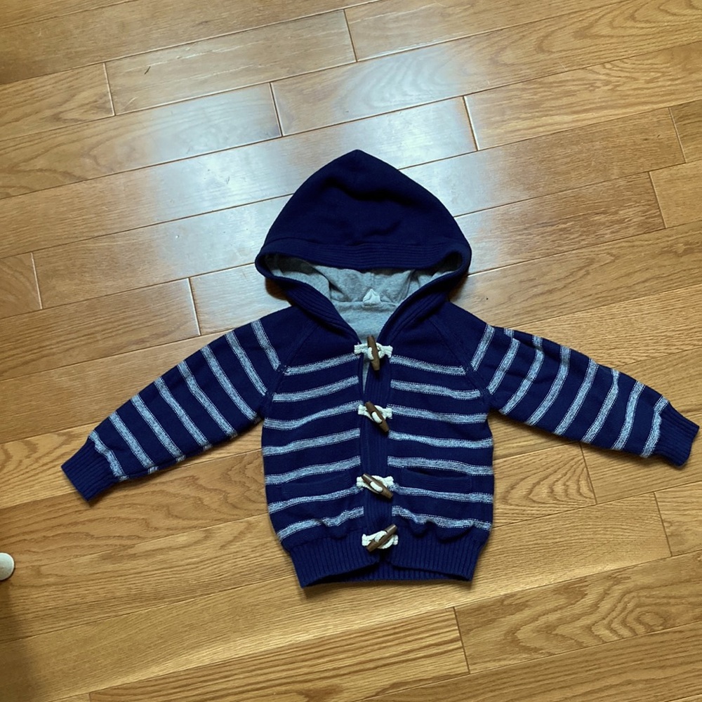 LIKE NEW Gap 3T jersey cotton lined toggle cardigan sweater with POCKETS!